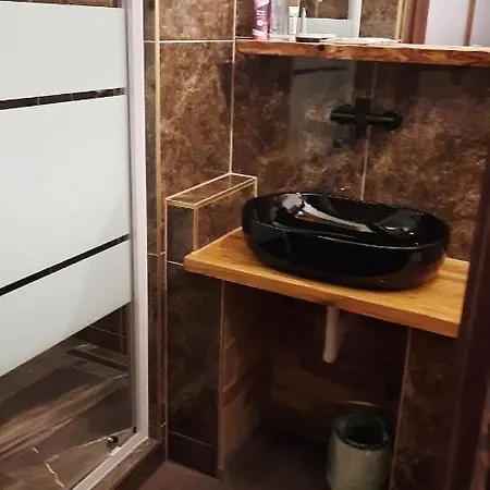Privatunterkunft Kontra Szallashely *